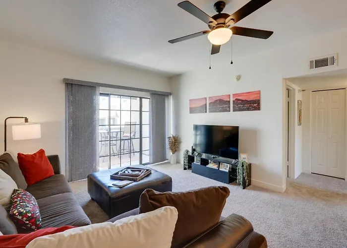 1 Mi To Spring Training! Gem W/ Balcony * Scottsdale